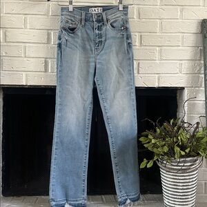 Daze Denim Hug Jeans Size 25